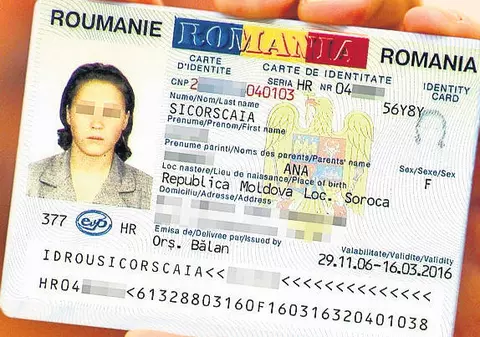 Moldovenii plăteau câte 3.000 de euro pentru un buletin românesc fals! Afacerea, interceptată de procurori