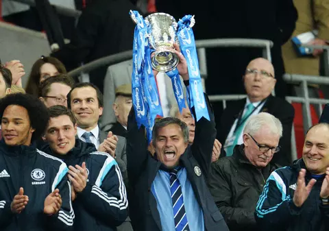 ”Devoratorul” Jose, încă o cupă la Chelsea! Mourinho: ”Mă hrănesc cu trofee!” / GALERIE FOTO