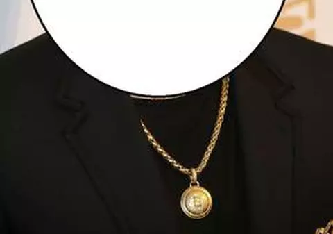 Atât de zgârcit să fie? Un rapper celebru vrea să-i reducă pensia alimentară propriului copil