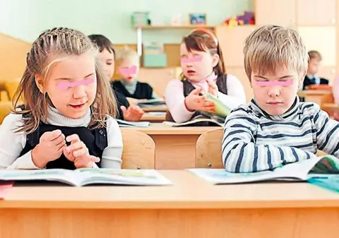 Elevii trebuie să dea înapoi ABECEDARELE digitale