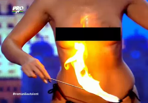 CUM ARATĂ SÂNII dansatoarei cu flăcări de la ”Românii au talent” | FOTO NECENZURAT