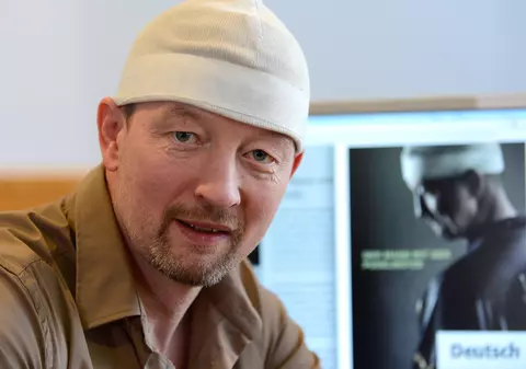 Îl mai țineți minte pe portarul feroez cu cipilică? El nu l-a uitat pe Răducioiu / FOTO&VIDEO