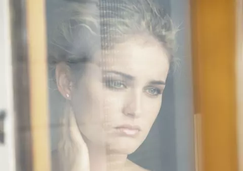 Explicația științifică pentru ”inima frântă”. Ce efecte concrete are o despărțire amoroasă asupra creierului