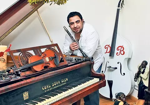 S-a decis! MANELELE vor fi INTERZISE!