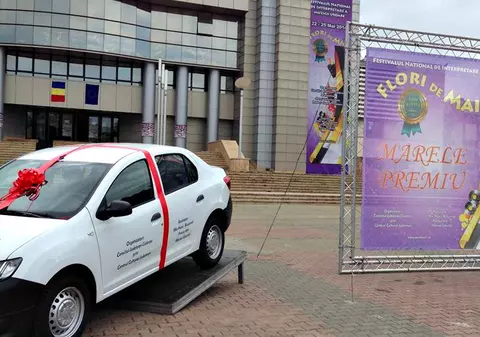 Cel mai important festival-concurs national, ”Flori de mai” 2015 pune la bătaie un automobil de 10.000 euro