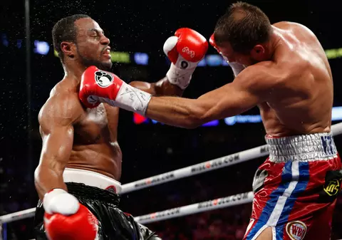 Sergey Kovalev l-a îngenunchiat pe Jean Pascal! Rusul tinde să devină un ”Klitschko” al semigreilor