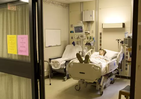 Au făcut alergie la POST. Trei persoane din Iași, la un pas de MOARTE