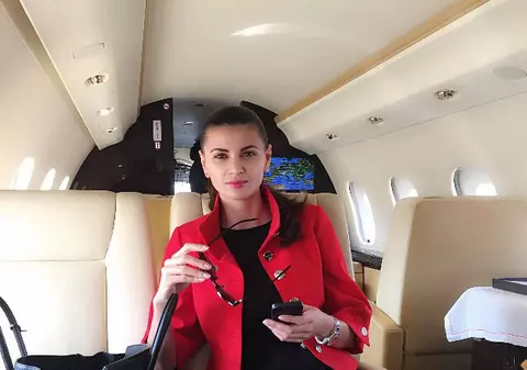 Bombă. Ce româncă l-a însoțit pe Mr. Pink la Milano! Nu, nu-i vorba de Monica Gabor.