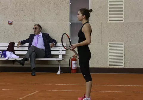 Ion Țiriac o apără pe Simona: "Are un program brutal!"