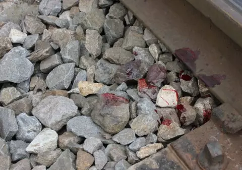 SINUCIDERE LA INDIGO. Doi bărbaţi s-au aruncat în fața trenului, în acelaşi loc