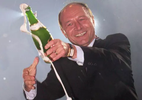 BĂSESCU nu se dezmite. Încă un AVERTISMENT DUR pentru politicieni