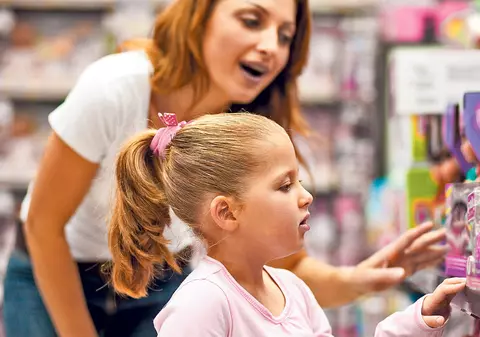 Îţi place să te joci cu cei mici? Poţi face bani frumoşi din asta