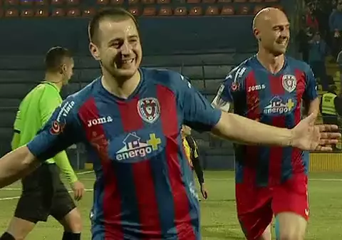 ASA Tg. Mureș - FC Brașov 1-0. Mureșenii, la patru puncte de Steaua / VIDEO