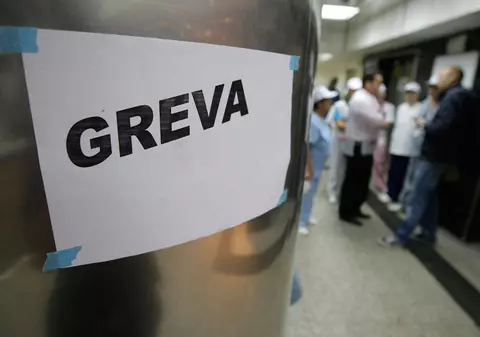 GREVĂ GENERALĂ de o zi anunţată de sindicatele din administraţia publică locală