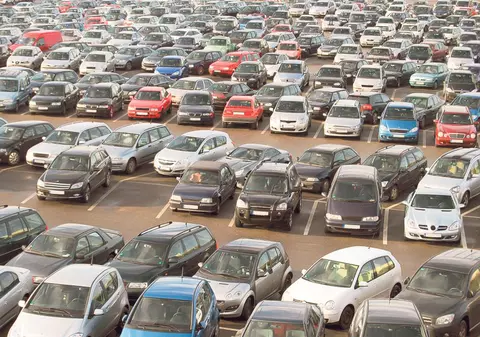 Vrei o maşină la mâna a doua? Cât te costă întreţinerea ei