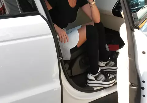 Inna, SUPER SEXY la tenis! A mers să îl vadă pe Ilie Năstase jucând | FOTO