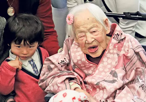 A trăit 117 ani mâncând sushi