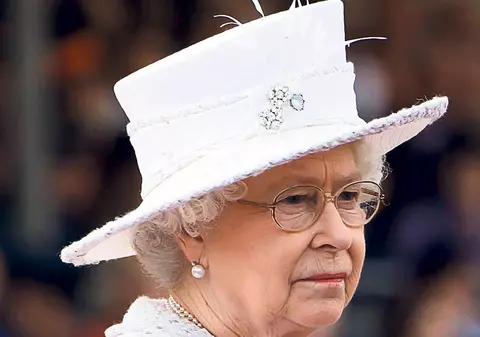 Regina, cea mai săracă dintre bogați! Suverana Marii Britanii a ieșit din top 300 al celor mai avuți britanici, din care a făcut parte timp de 25 de ani