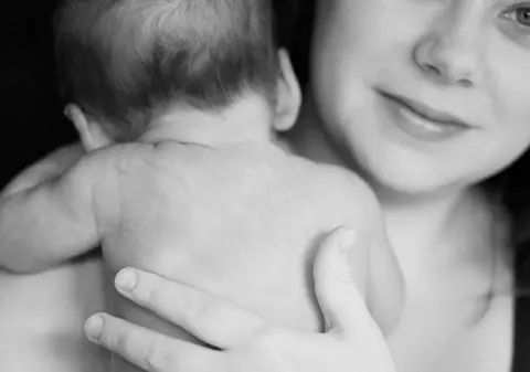 10 lucruri ciudate pe care le fac proaspetele mămici