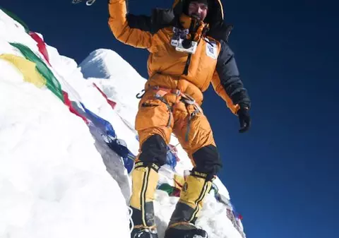 Cutremur Nepal. Expediţie românească surprinsă de avalanşă. Alpinist român, la un pas de moarte