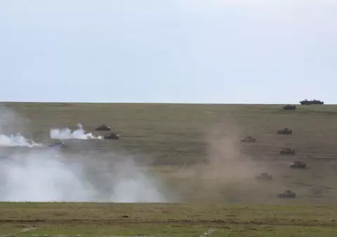 Exerciţii militare de amploare în România! Peste 2.200 de militari cu armament şi tehnică de luptă | FOTO