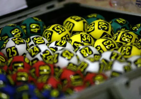 A câștigat la Loto cu numere pe care le-a pus la întâmplare