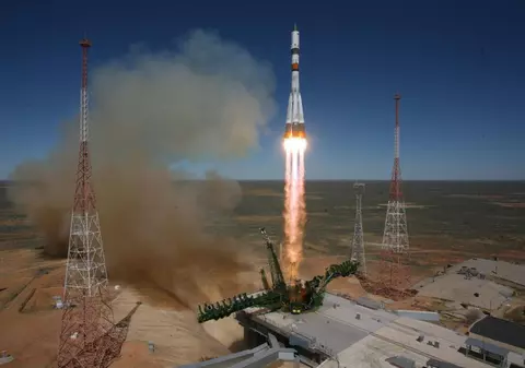 Filmul ”Gravity” a devenit realitate! Ruşii au pierdut controlul asupra unui vehicul spaţial | VIDEO