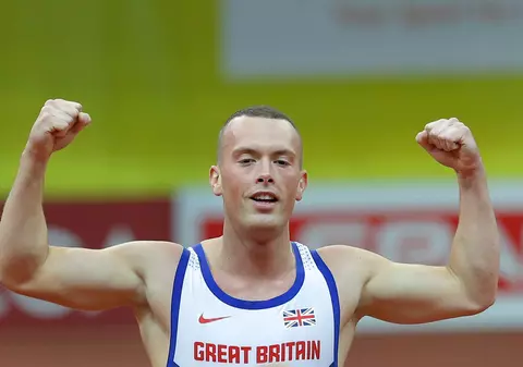 Fotbalistul Hector Bellerin, mai rapid decât Bolt? Un sprinter pariază 41.000 de euro că nu! / VIDEO