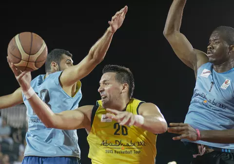 Un baschetbalist român, pe urmele lui Iordănescu şi Olăroiu în Emirate