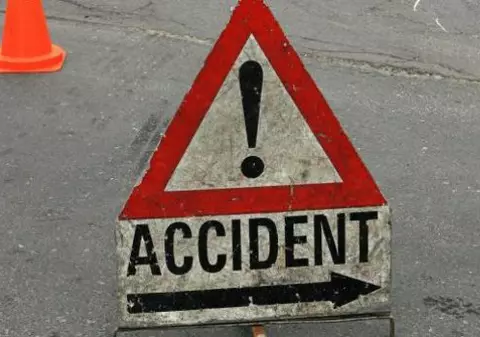 Tragedie pe şosea! Şi-a călcat cu maşina bunicul care se întorcea de la biserică