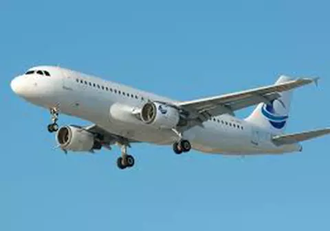 ŞOC. Un nebun a vrut să stranguleze un fotbalist în avion!