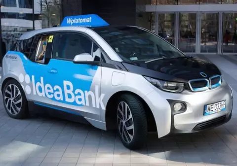 În Polonia au apărut MAȘINILE-BANCOMAT