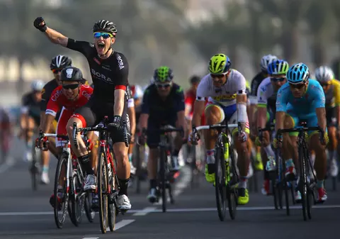 Un ciclist s-a făcut țăndări de asfalt! FOTO ȘOC ÎN ARTICOL