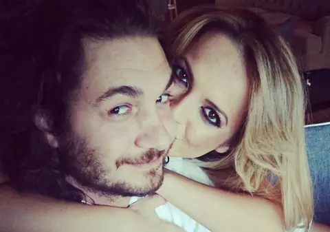 Are rețeta de făcut copii! FLORIN DUMITRESCU este TĂTIC DIN NOU!