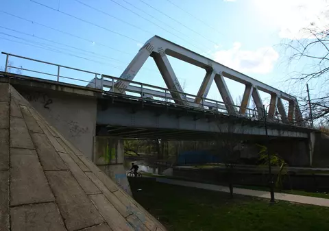 UPDATE: Adolescentul electrocutat în zona Fântânii Miorița din București a murit