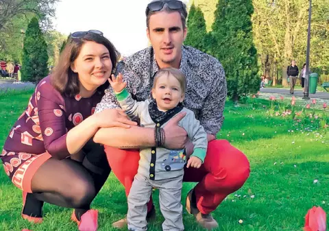 Fiul lui Ernest a dat  Gheonoaia afară  din casă