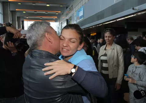 Simona Halep s-a întors acasă, dar nu va evolua cu Canada / GALERIE FOTO