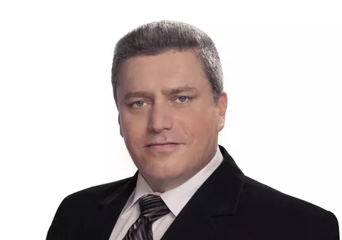 La ce METODĂ a recurs un SENATOR pentru a face ANGAJĂRI. Un fost ”SPION”...