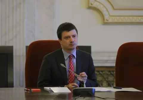 Cum a motivat MINISTRUL CULTURII gafa sa, după ce l-a confundat pe Shakespeare cu Hamlet