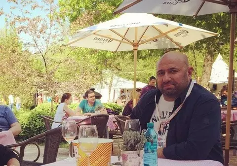 Ce vedetă și-a permis să stea în PICIOARELE GOALE la masă cu Cătălin Scărlătescu