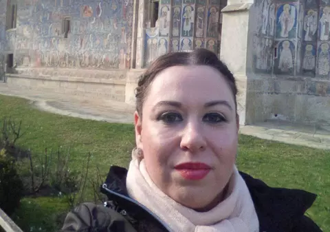 Doliu în familia Roman. Oana este distrusă, căci este a doua oară când trece prin asta