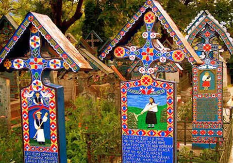 Paștele Blajinilor sau Lunea Morţilor, dedicată spiritelor moşilor şi strămoşilor