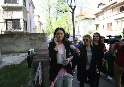 VIZITĂ SURPRIZĂ acasă la OANA ZĂVORANU, imediat după ce s-a aflat vestea morţii MĂRIOAREI