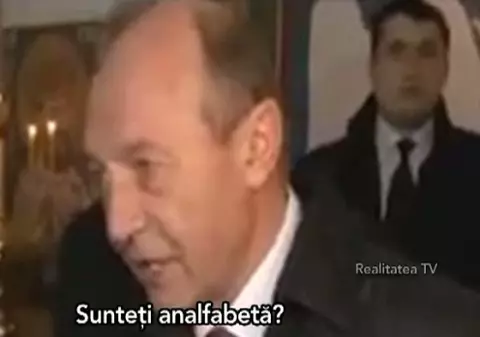Traian Băsescu, REACŢIE NERVOASĂ la adresa unei jurnaliste: "Sunteţi analfabetă?" | VIDEO