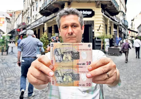 Invazie de bani falşi în Centrul Vechi!