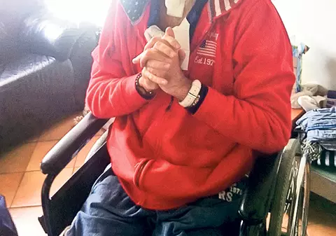 Ștefănel luptă pentru viața lui! Tânărul are nevoie de 25.000 de euro să poată începe recuperarea