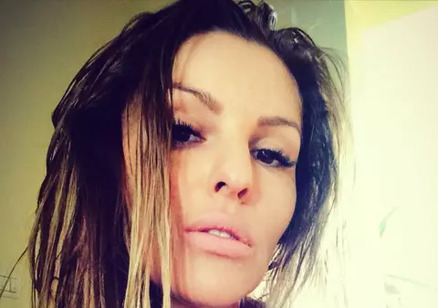 Denisa Nechifor, "asaltată" de un obsedat! Pentru ce voia omul să-i dea 5.000 de euro blondei