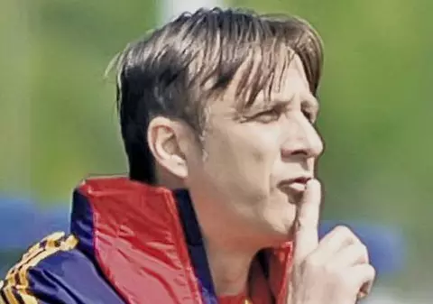 În postul Crăciunului, Emil Săndoi merge cu Steaua: "E principala candidată la titlu şi în acest an!"