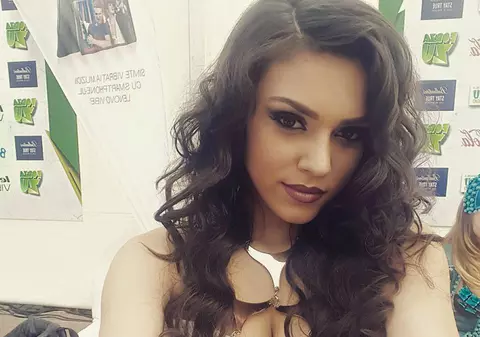 Fiica lui Adi Minune, ţinută de zile mari la Forza ZU! Cum s-a îmbrăcat adolescenta la concerul de la Sibiu