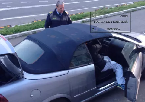 IMAGINI DE SENZAȚIE! Contrabandiștii de țigări fac trafic cu decapotabila